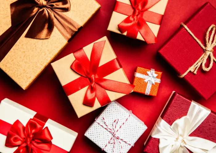 Нейросеть подберёт подарок на праздник